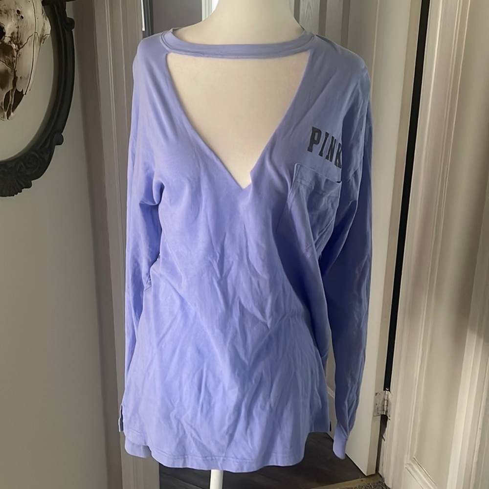 NWT vs pink summer cut out shirt